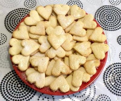 kokuszos-valentin-napi-keksz